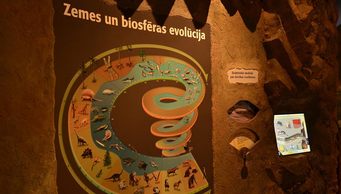 Ekspozīcija „Zemes un biosfēras evolūcija”